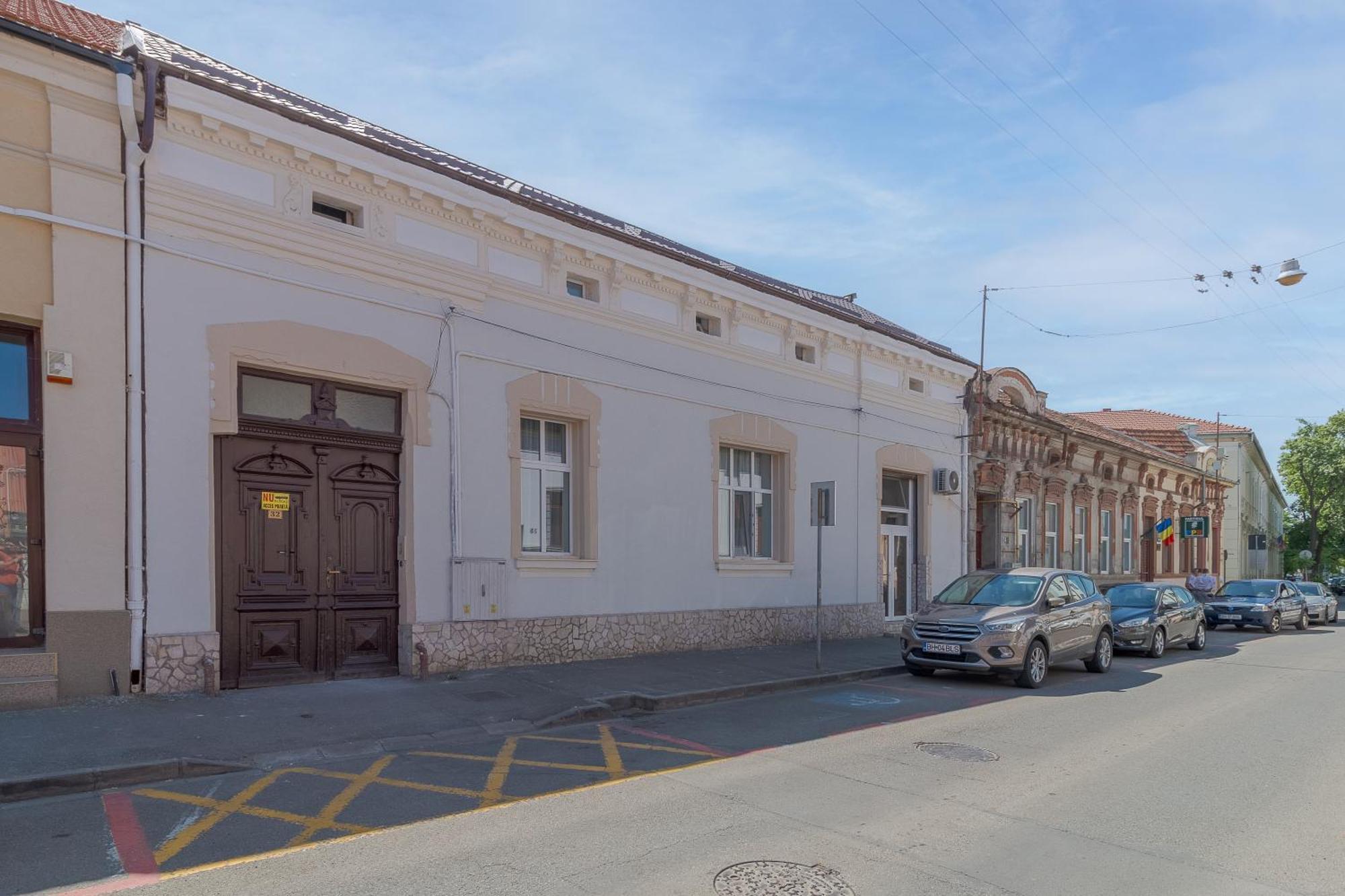 Viveria Oradea Luaran gambar